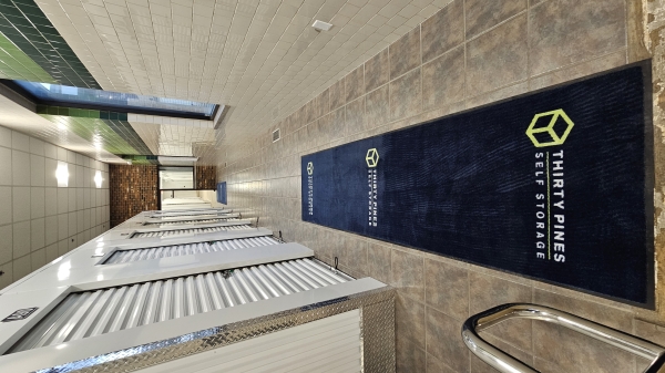 Facility photo: //images.sparefoot.com/medium/22238368fa77e26d08c.jpg