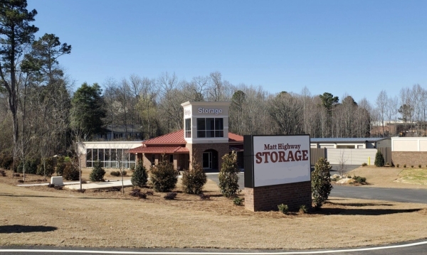 Facility photo: //images.sparefoot.com/medium/22240362cd897c831c4.jpg