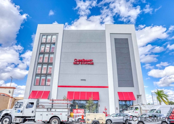 Storage Units at CubeSmart Self Storage - FL Miami NW 20th St - 2545 Northwest 20th Street
