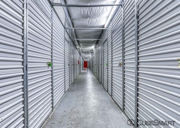 Facility photo: //images.sparefoot.com/medium/2227396879ee927f134.jpg