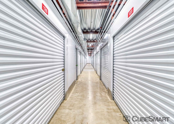 Storage Units at CubeSmart Self Storage - IN Lafayette Sagamore Pkwy - 725 Sagamore Parkway North