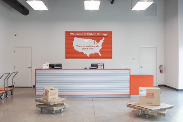 Facility photo: //images.sparefoot.com/medium/2227776884d4ae820e2.jpg