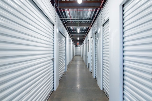 Facility photo: //images.sparefoot.com/medium/222789691345593f849.jpg