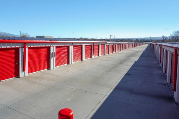 Storage Units at 10 Federal Storage - Riverside Pkwy - 2793 Riverside Parkway