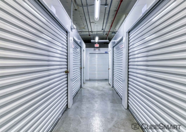 Facility photo: //images.sparefoot.com/medium/22312468834846a37e1.jpg