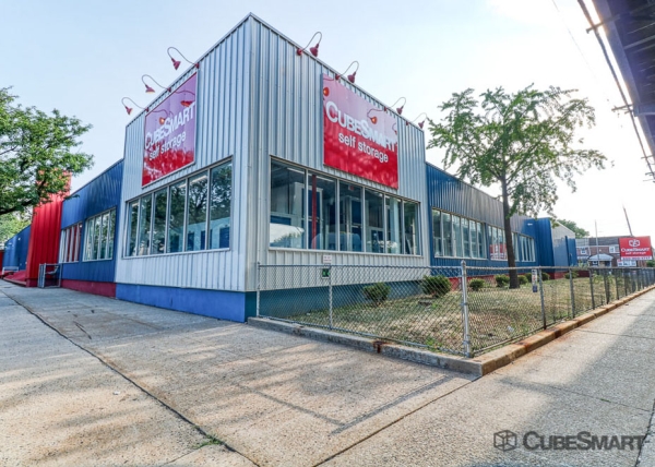 Storage Units at CubeSmart Self Storage - NY Ozone Park Liberty Ave - 78-02 Liberty Avenue