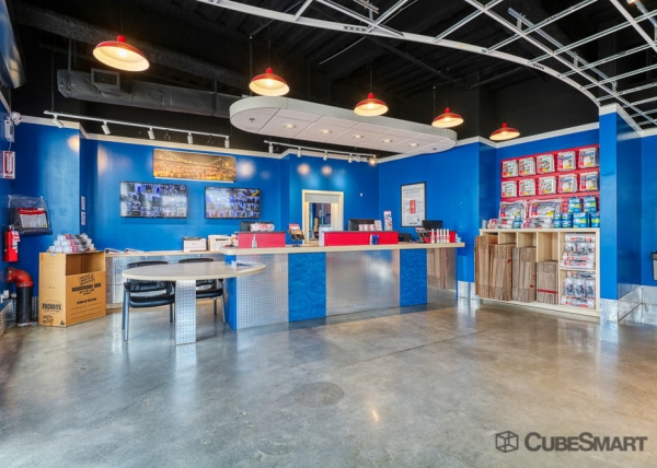 Facility photo: //images.sparefoot.com/medium/22313169788a08d91da.jpg