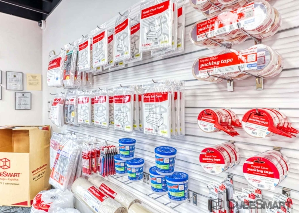 Facility photo: //images.sparefoot.com/medium/223170698da77b1ea8b.jpg