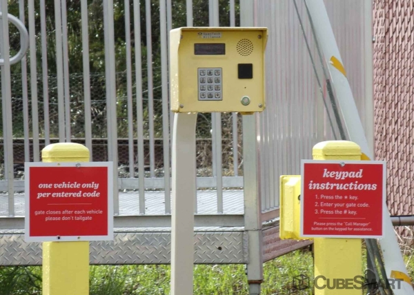 Facility photo: //images.sparefoot.com/medium/2233146800a1a4ccef6.jpg