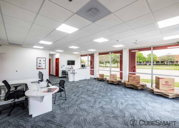 Facility photo: //images.sparefoot.com/medium/223334686f9325e4eca.jpg
