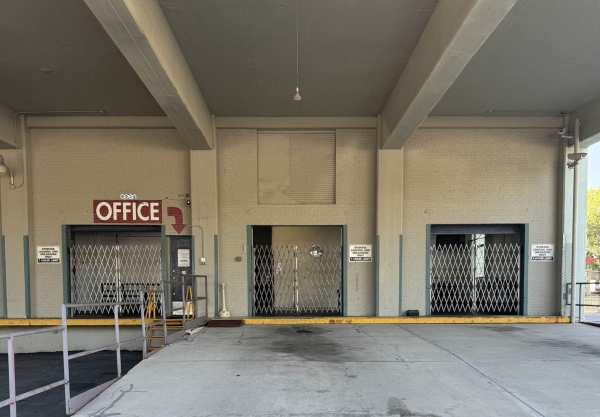 Facility photo: //images.sparefoot.com/medium/2233626887d23c85584.jpg
