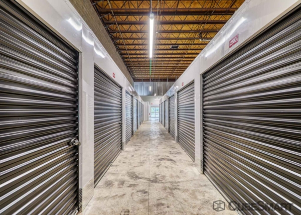 Facility photo: //images.sparefoot.com/medium/2233786989b279c2c87.jpg