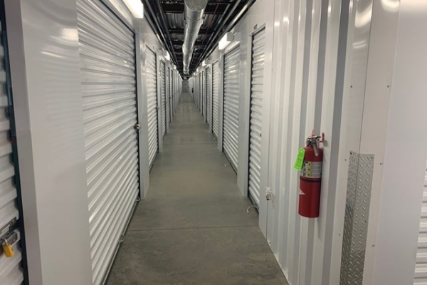 Facility photo: //images.sparefoot.com/medium/22337969f9f11099e28.jpg