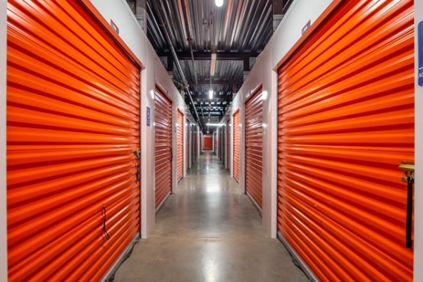 Facility photo: //images.sparefoot.com/medium/2234616a0c6a3413628.jpg