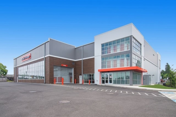 Storage Units at Public Storage - Portland - 3260 NE Columbia Blvd - 3260 NE Columbia Blvd