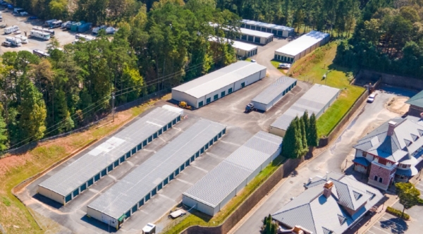 Facility photo: //images.sparefoot.com/medium/2236176a05ce1f442fb.jpg