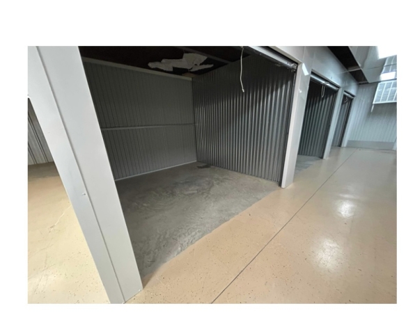 Facility photo: //images.sparefoot.com/medium/2236176a05ce30524a9.jpg