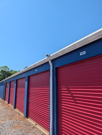 Facility photo: //images.sparefoot.com/medium/2236206a05c5bcb4834.jpg
