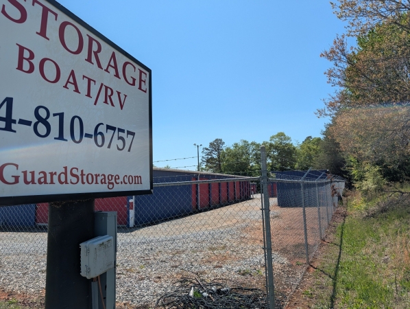 Facility photo: //images.sparefoot.com/medium/2236206a05c5dae479e.jpg