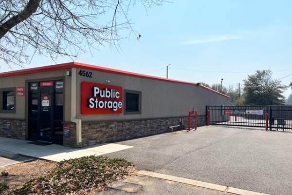 Storage Units at Public Storage - Milton - 4562 Chantilly Way - 4562 Chantilly Way