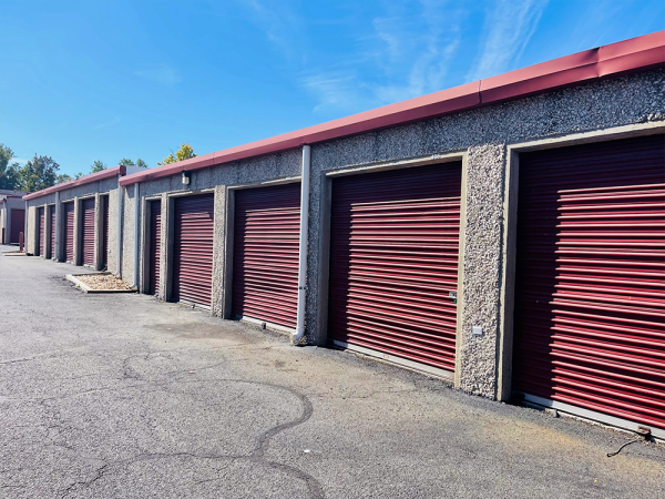 Storage Units at Storage Rentals of America - Alexandria - Eisenhower Ave - 4900 Eisenhower Ave