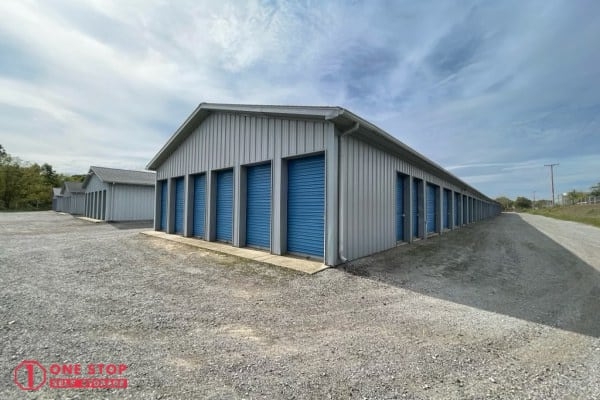 Facility photo: //images.sparefoot.com/medium/22386562a8c93bd2aa1.jpg