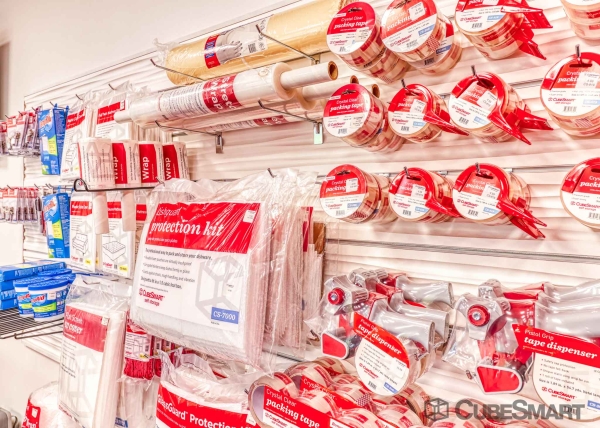 Storage Units at CubeSmart Self Storage - GA Newnan Diplomat Pkwy - 65 Diplomat Parkway