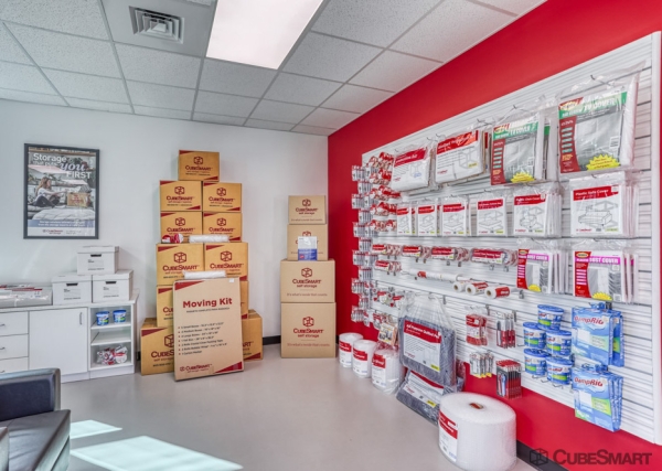 Storage Units at CubeSmart Self Storage FL Palm City SW Martin Hwy - 1535 Southwest Martin Highway