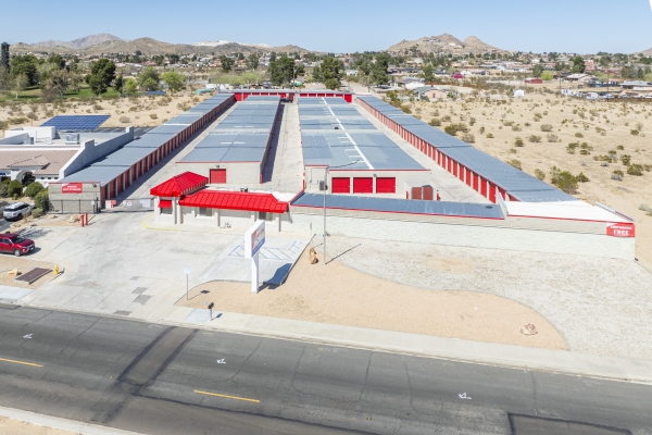 Facility photo: //images.sparefoot.com/medium/22389167eec76368bc9.jpg