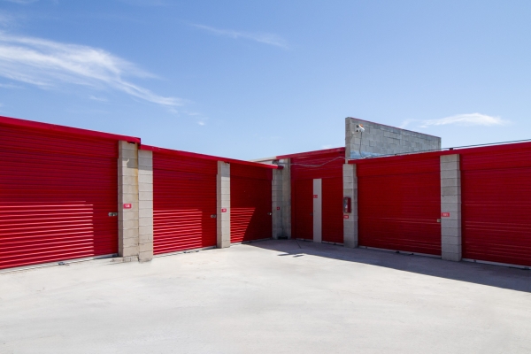 Facility photo: //images.sparefoot.com/medium/22389167eec7b425e3b.jpg