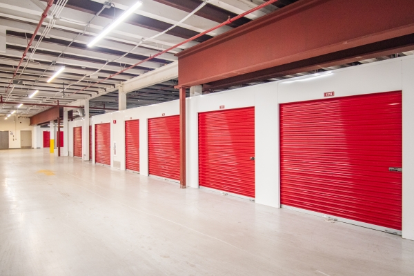 Facility photo: //images.sparefoot.com/medium/22389268c047256d23c.jpg