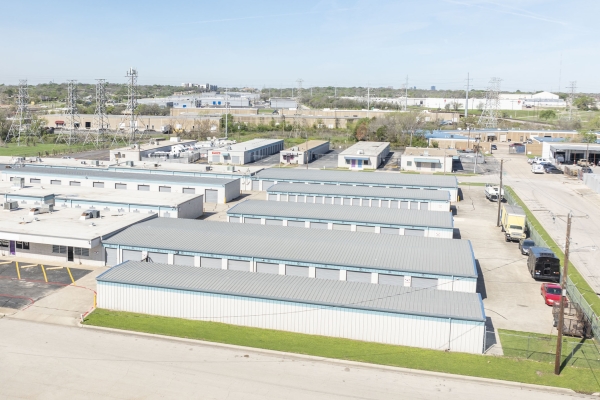 Facility photo: //images.sparefoot.com/medium/22390266047da20ca6c.jpg