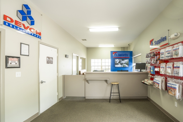 Facility photo: //images.sparefoot.com/medium/22391366f6fa5c88f07.jpg