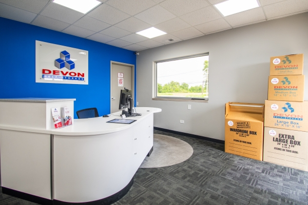 Facility photo: //images.sparefoot.com/medium/2239166862b7ff944ed.jpg