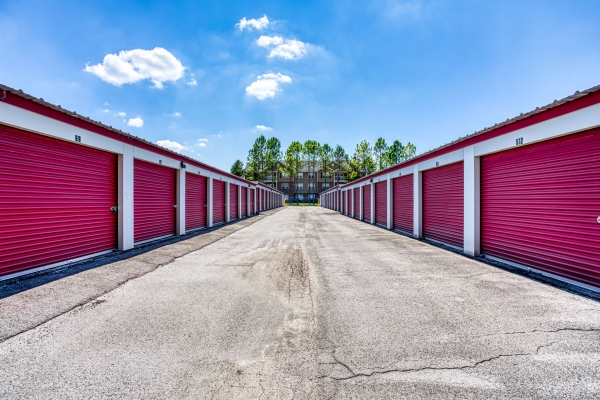 Facility photo: //images.sparefoot.com/medium/22392362a0f632bdb81.jpg