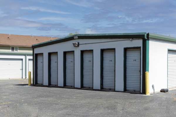 Facility photo: //images.sparefoot.com/medium/223928689cc89ddf4a5.jpg