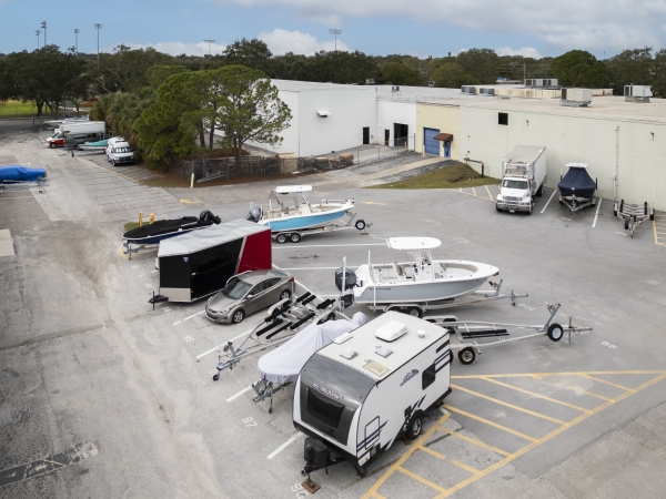 Facility photo: //images.sparefoot.com/medium/22393467e5905b7b22c.jpg