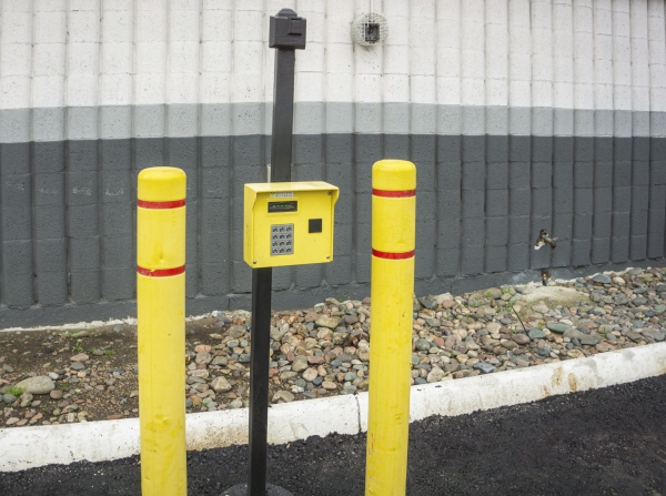 Facility photo: //images.sparefoot.com/medium/22393966f6ef9d0562f.jpg