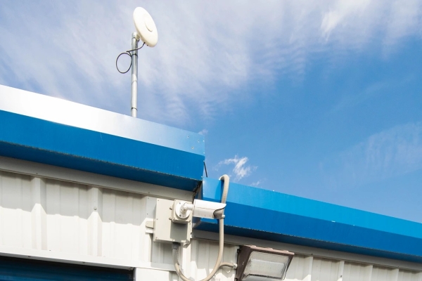 Facility photo: //images.sparefoot.com/medium/223949688a6d0fbad03.jpg