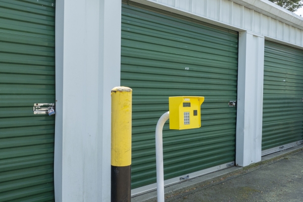 Facility photo: //images.sparefoot.com/medium/22396066f6f6ab64e12.jpg