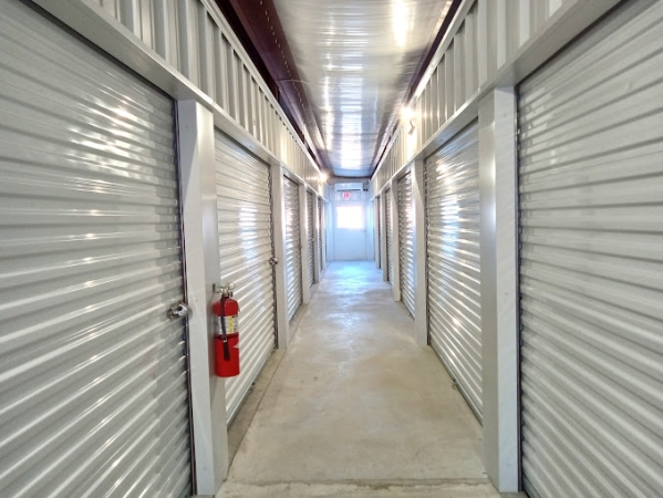 Facility photo: //images.sparefoot.com/medium/2239706764a0d6aa221.jpg