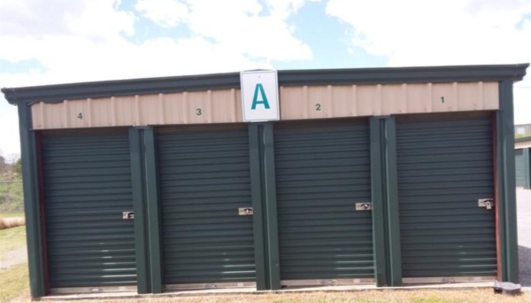 Facility photo: //images.sparefoot.com/medium/2240056a05cce4e362e.jpg