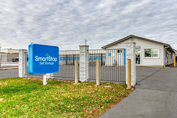 Facility photo: //images.sparefoot.com/medium/224042691fb325533f7.jpg