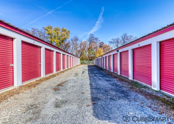 Facility photo: //images.sparefoot.com/medium/224146691edfabacb02.jpg