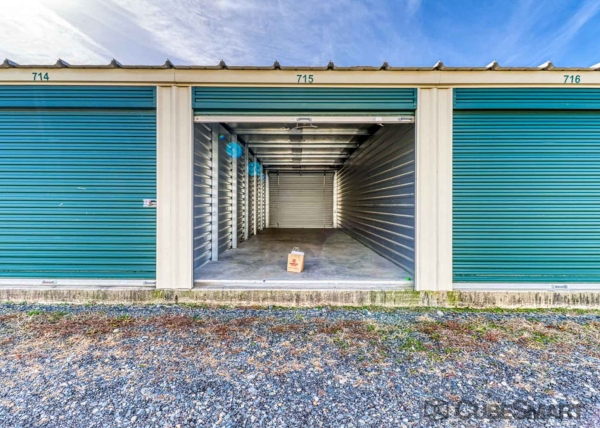 Facility photo: //images.sparefoot.com/medium/224147686f7647ec495.jpg