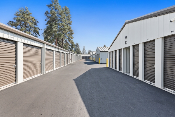 Facility photo: //images.sparefoot.com/medium/2243236532bde9e41ca.jpg