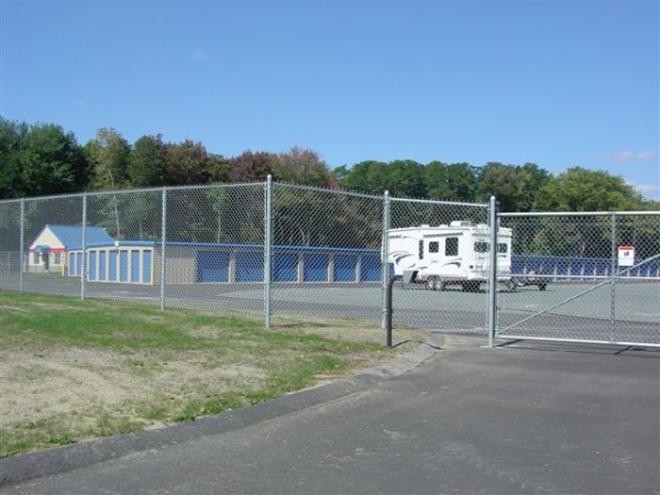 Facility photo: //images.sparefoot.com/medium/22433262bcac7cab8dc.jpg