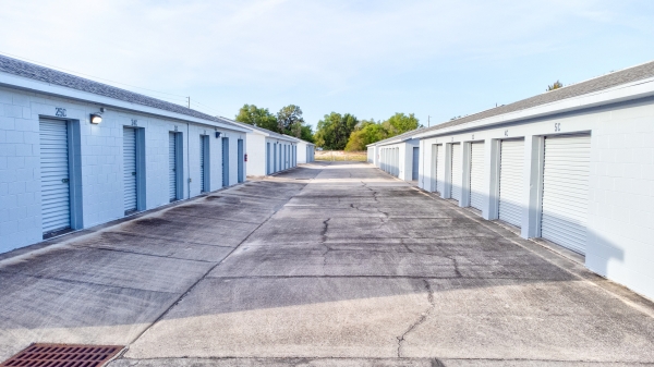 Facility photo: //images.sparefoot.com/medium/22440162c5b0ec88e33.jpg