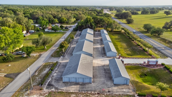 Facility photo: //images.sparefoot.com/medium/22440162c5cd746e907.jpg