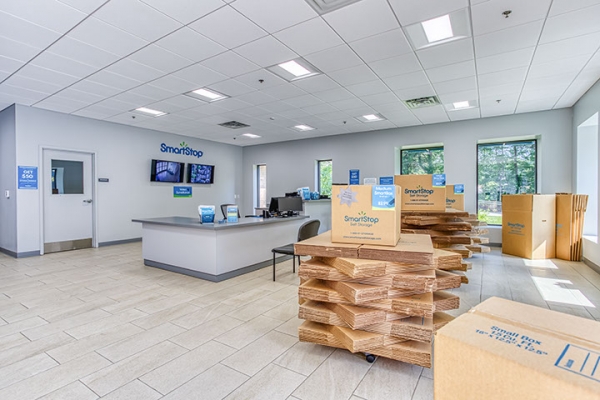 Facility photo: //images.sparefoot.com/medium/22441262c727fb27ad5.jpg